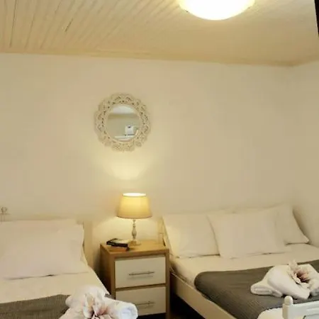 Holiday home Sunrise Antipaxos